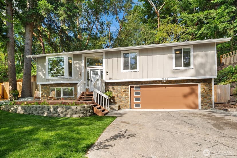 Property photo for 2623 124th Place NE, Bellevue photo 29