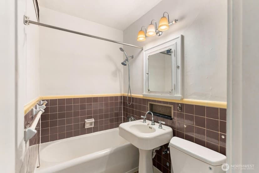 Property photo for 1631 16th Avenue #110, Seattle photo 24