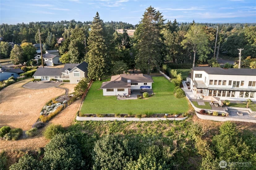 Property photo for 2040 Browns Point Boulevard, Tacoma photo 2
