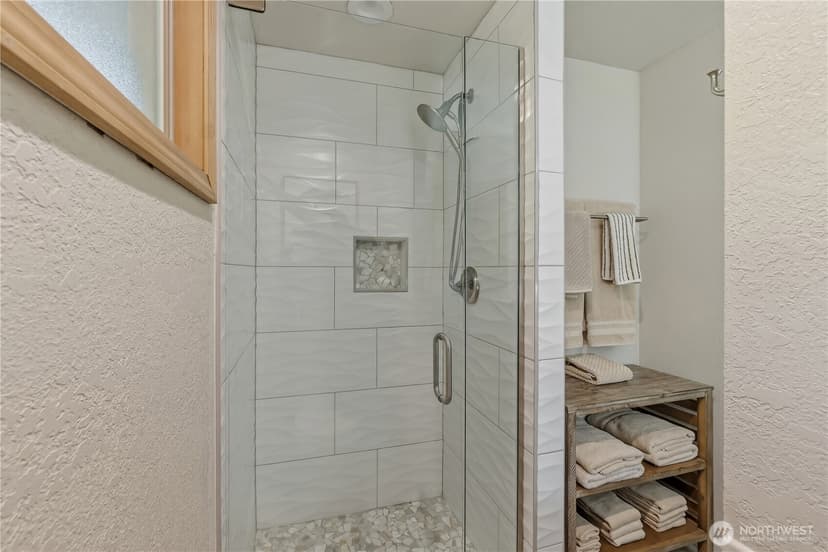 Property photo for 2040 Browns Point Boulevard, Tacoma photo 16