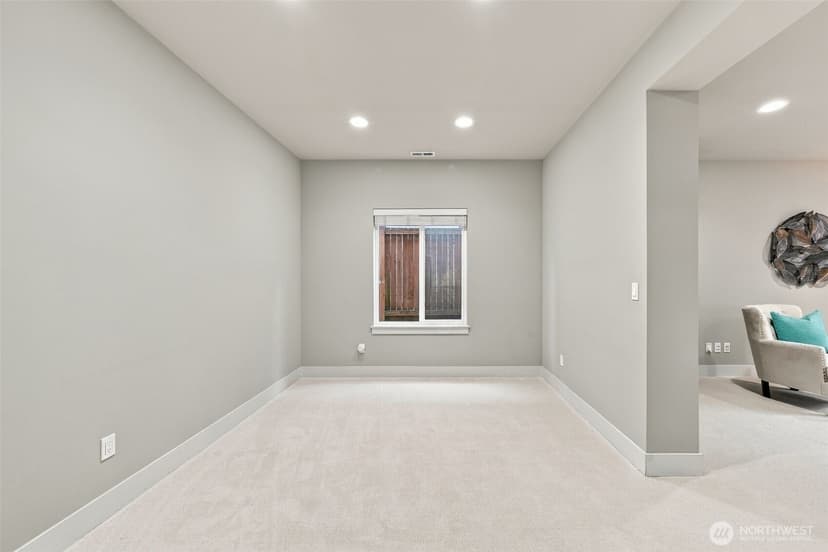 Property photo for 3725 200th Place SE, Bothell photo 16