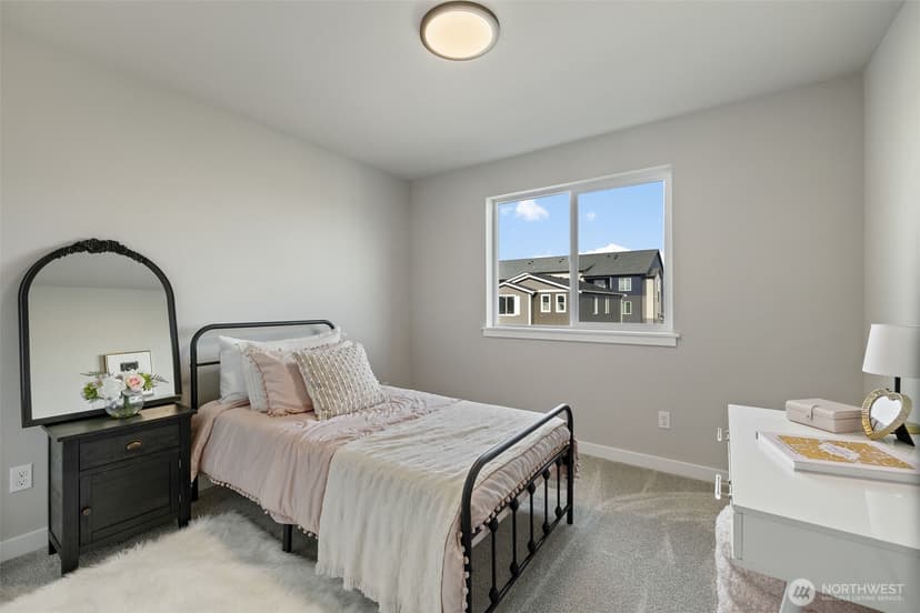 Property photo for 916 183rd Place SW, Lynnwood photo 11