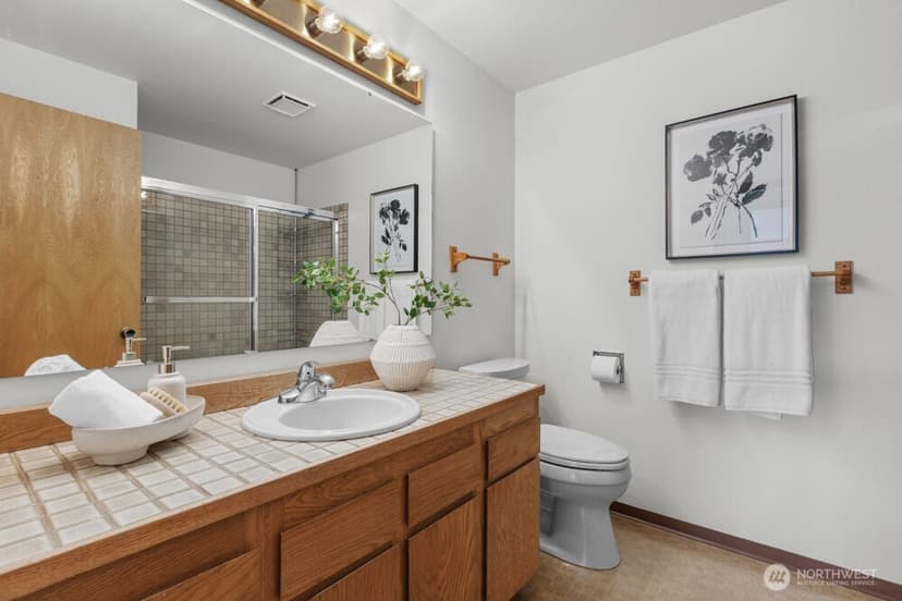 Property photo for 7404 100th Avenue SW, Lakewood photo 29