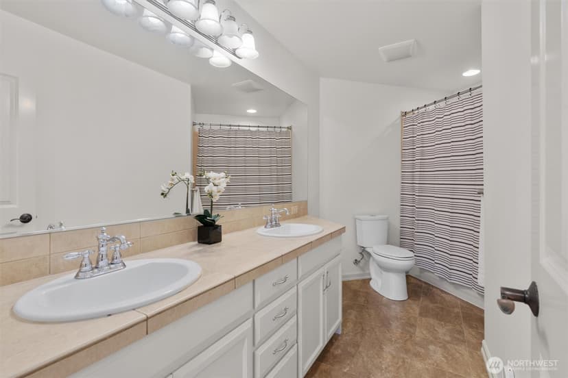 Property photo for 18626 157th Place NE, Woodinville photo 26