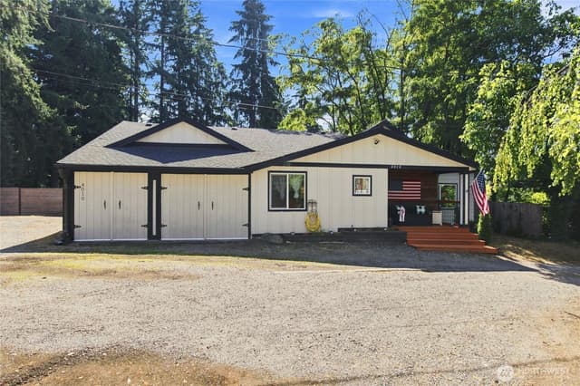 Property photo for 4010 82nd Avenue W, University Place photo 2
