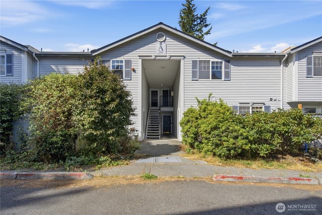 Property photo for 1160 Monroe Avenue NE #A2, Renton