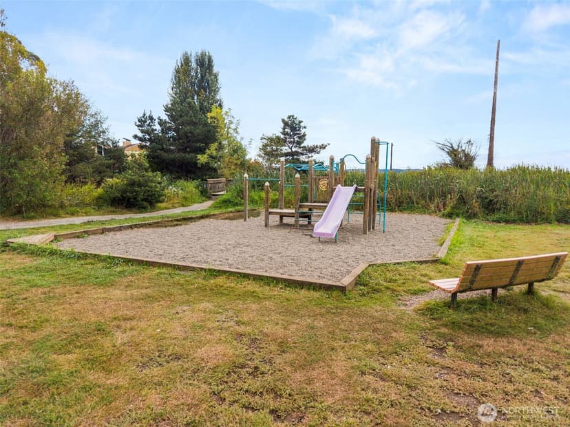 Property photo for 19305 4th Place SW, Normandy Park photo 34