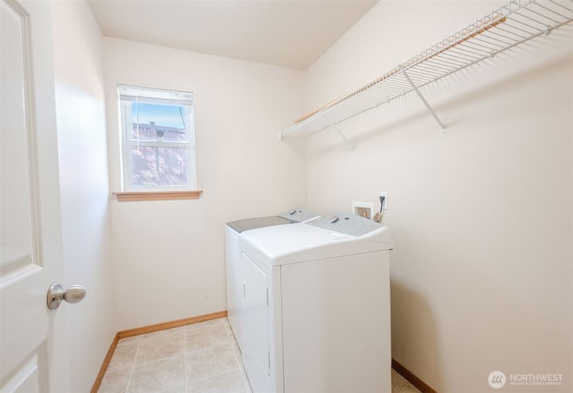 Property photo for 12721 51st Avenue SE, Everett photo 32