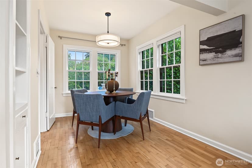 Property photo for 5510 43rd Avenue NE, Seattle photo 13