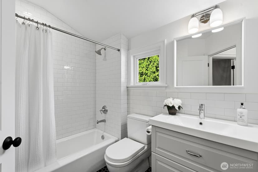 Property photo for 6202 Ravenna Avenue NE, Seattle photo 22