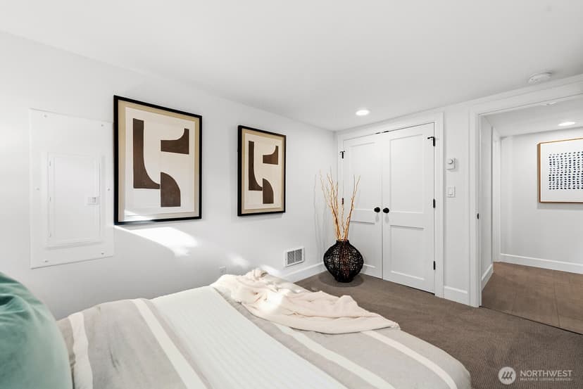 Property photo for 6202 Ravenna Avenue NE, Seattle photo 29