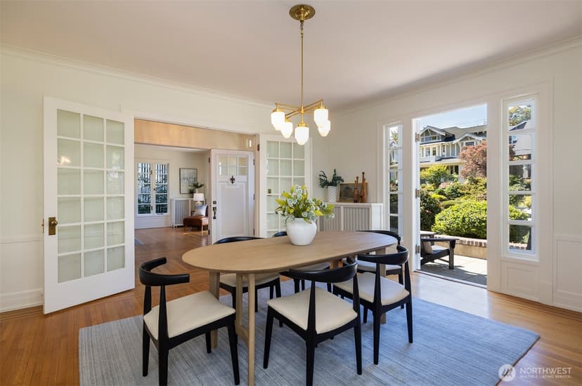 Property photo for 2822 10th Avenue E, Seattle photo 11