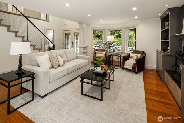 Property photo for 28843 SE 64th Street, Issaquah photo 4