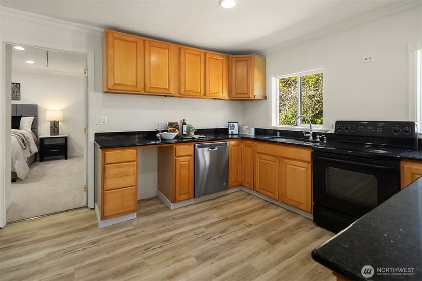 Property photo for 10218 Aqua Way S, Seattle photo 13