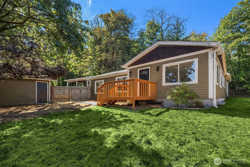 Property photo for 10218 Aqua Way S, Seattle
