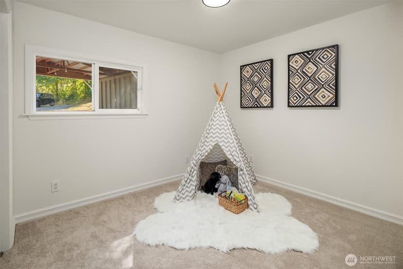 Property photo for 10218 Aqua Way S, Seattle photo 23