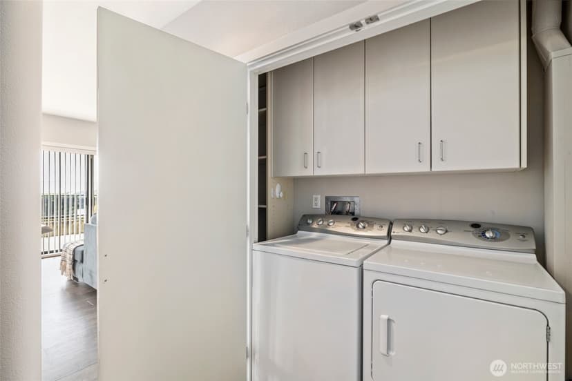 Property photo for 620 S 227th Street #103, Des Moines photo 32