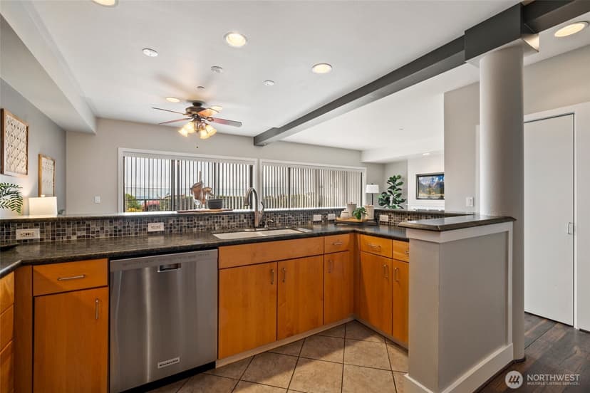 Property photo for 620 S 227th Street #103, Des Moines photo 13