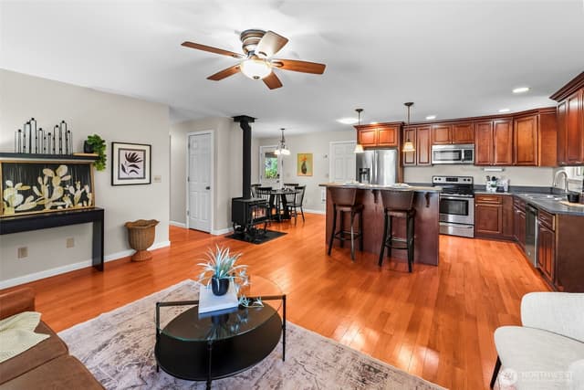 Property photo for 1908 NE Bentley Drive, Bremerton photo 4