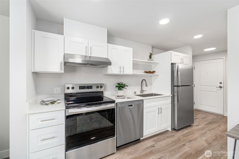 Property photo for 5022 Martin Luther King Jr Way S #509, Seattle photo 6