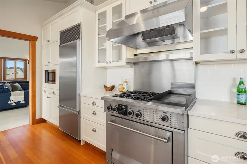 Property photo for 2422 NW 58th Street #301, Seattle photo 11