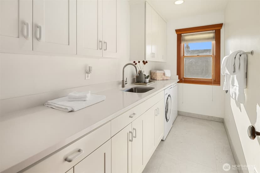 Property photo for 2422 NW 58th Street #301, Seattle photo 23