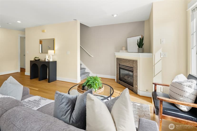 Property photo for 350 B NW 76th Street, Seattle photo 9