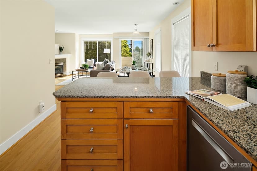 Property photo for 350 B NW 76th Street, Seattle photo 12