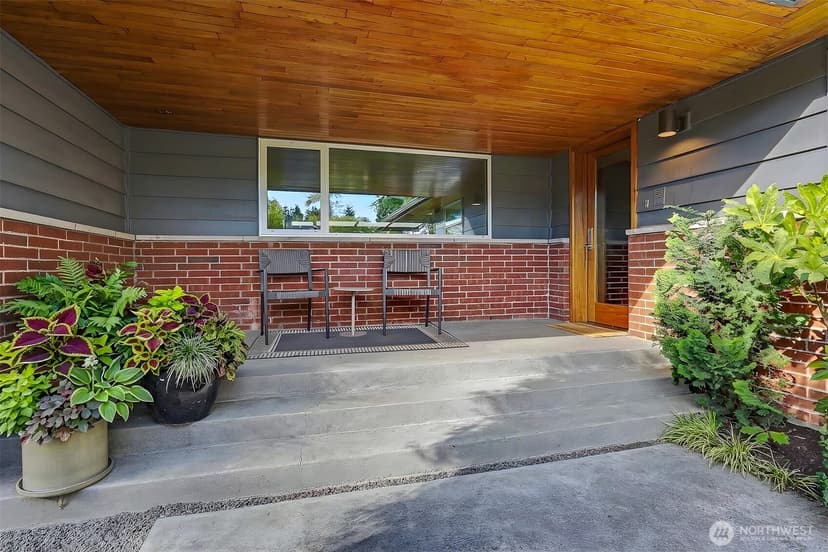 Property photo for 4108 NE 96th Street, Seattle photo 3