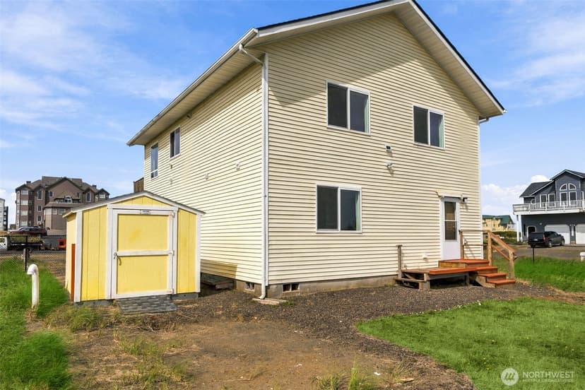 Property photo for 1400 Ocean Shores Boulevard SW, Ocean Shores photo 2