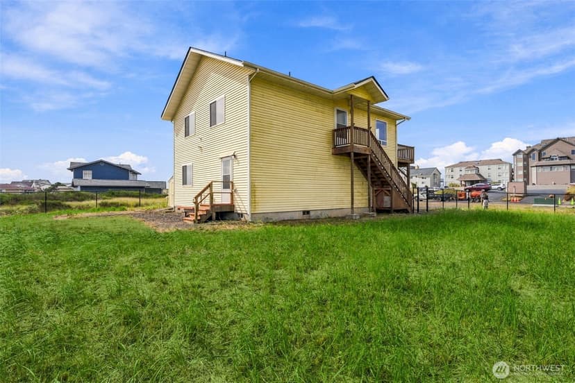 Property photo for 1400 Ocean Shores Boulevard SW, Ocean Shores photo 22