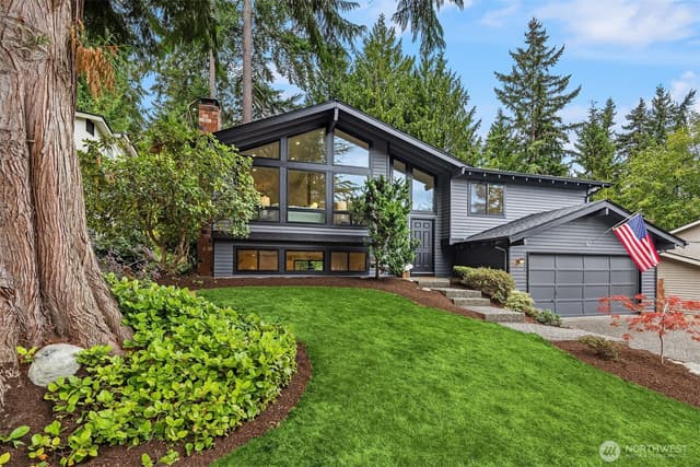Property photo for 14265 92nd Place NE, Kirkland photo 2