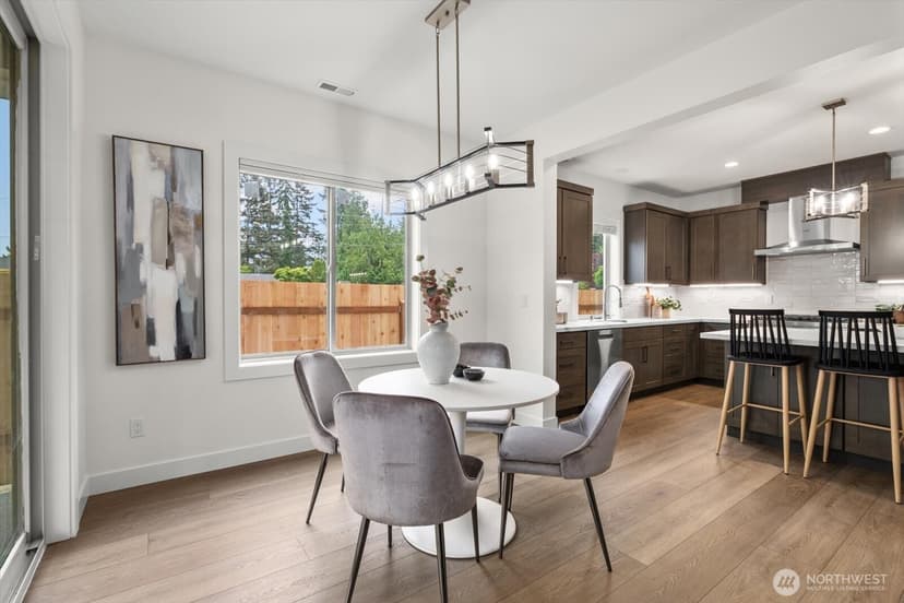 Property photo for 4805 238th Street SW, Mountlake Terrace photo 10