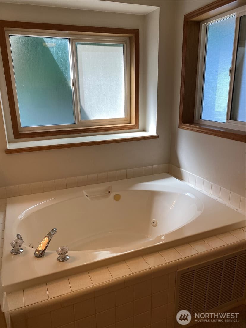 Property photo for 12808 17th Street Ct E, Edgewood photo 30