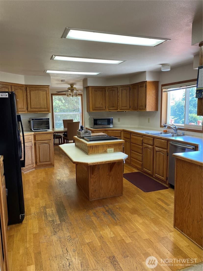 Property photo for 12808 17th Street Ct E, Edgewood photo 7