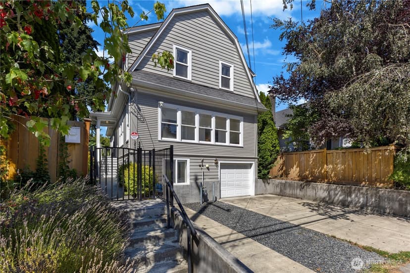 Property photo for 250 NE 50th Street, Seattle photo 3