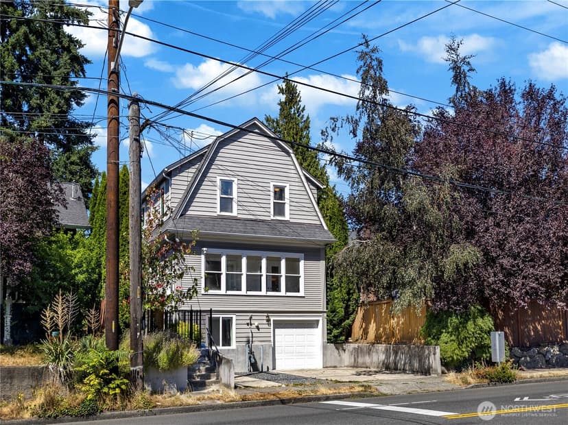Property photo for 250 NE 50th Street, Seattle photo 2