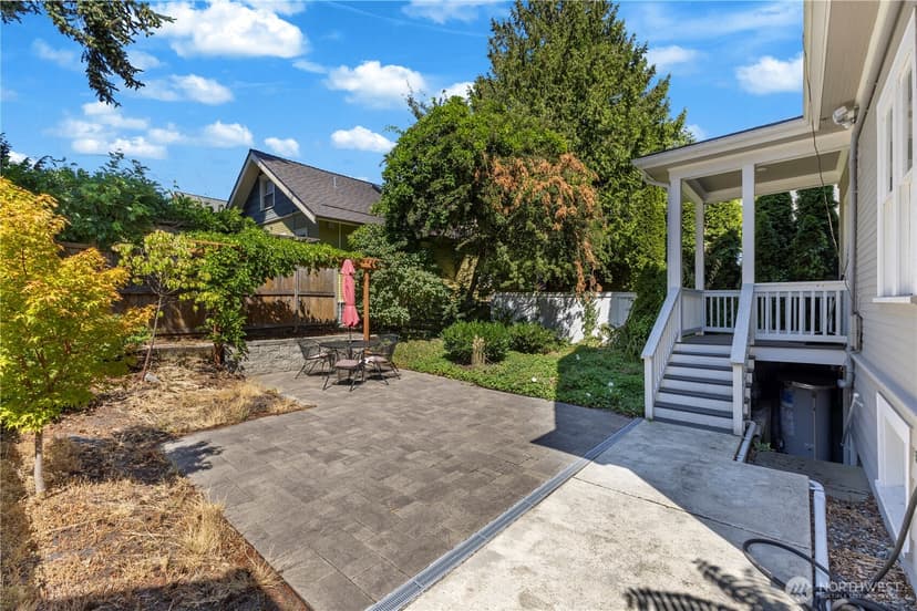 Property photo for 250 NE 50th Street, Seattle photo 39