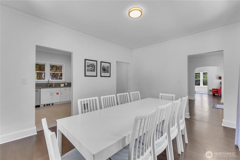 Property photo for 250 NE 50th Street, Seattle photo 14