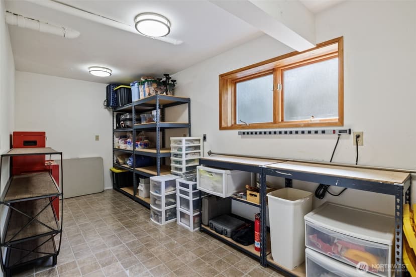 Property photo for 16231 Valhalla Drive, Bothell photo 36