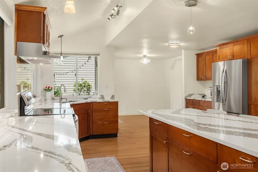 Property photo for 23424 100th Avenue W, Edmonds photo 8