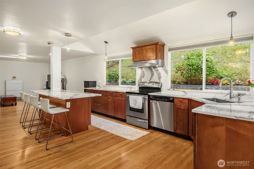 Property photo for 23424 100th Avenue W, Edmonds photo 6