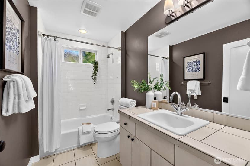 Property photo for 4500 SW Hemlock Way, Seattle photo 27