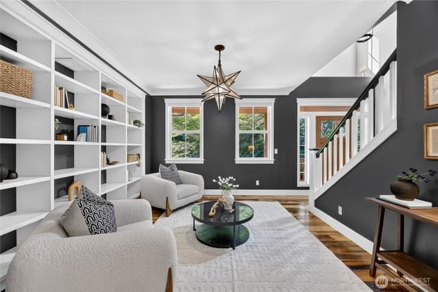 Property photo for 4500 SW Hemlock Way, Seattle photo 4