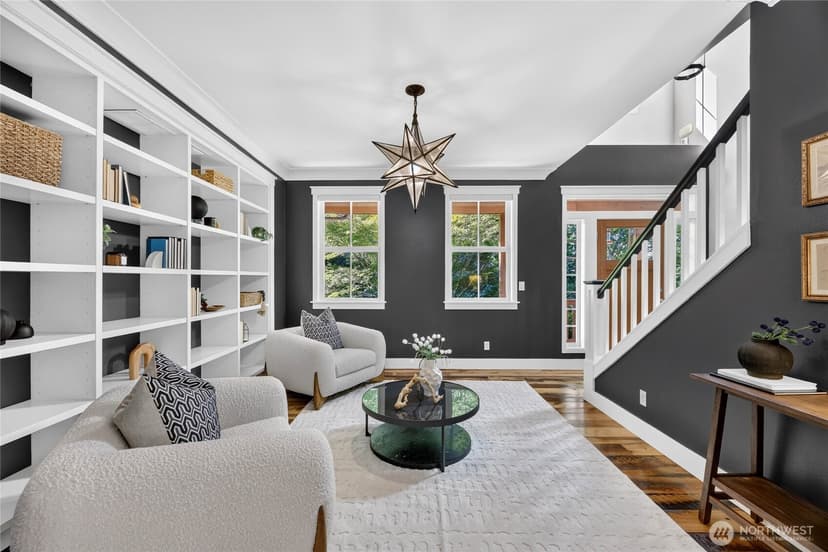 Property photo for 4500 SW Hemlock Way, Seattle photo 4