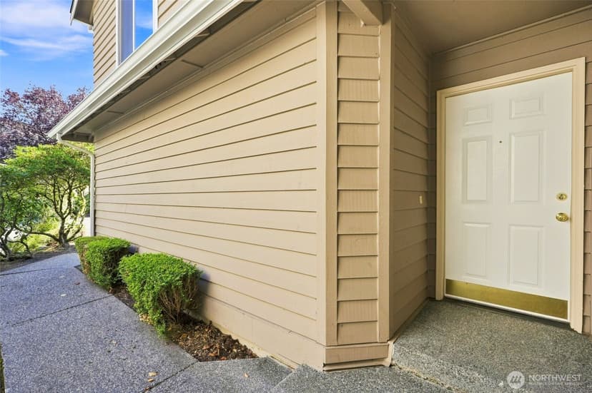 Property photo for 5822 14th Drive W #B, Everett photo 3