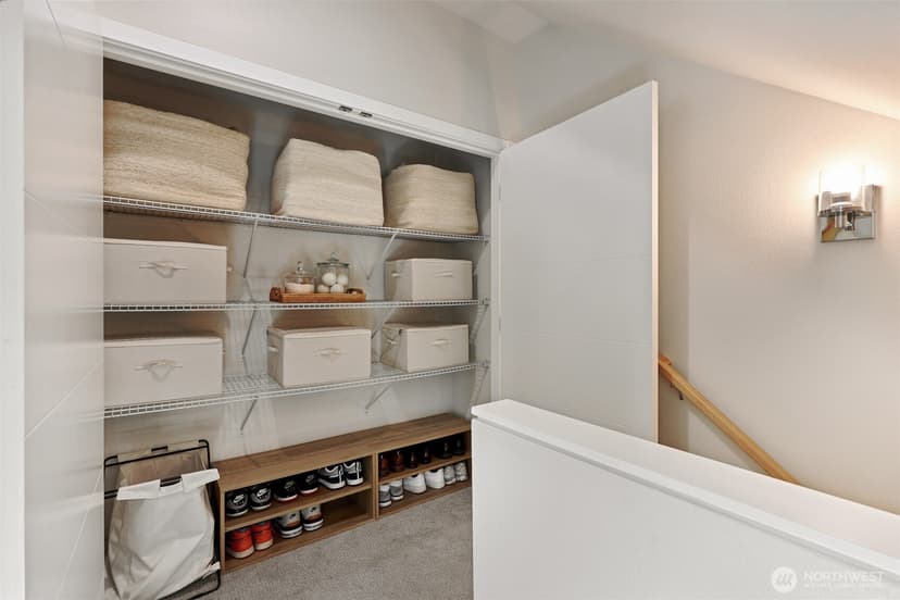 Property photo for 2909 S Dearborn, Seattle photo 13