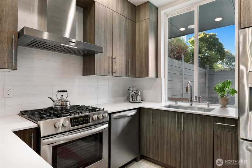 Property photo for 2909 S Dearborn, Seattle photo 11