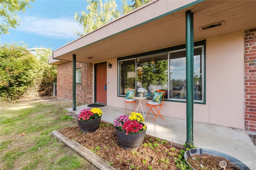 Property photo for 2162 Harding Avenue SE, Port Orchard photo 2