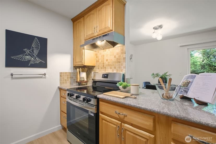Property photo for 12429 NE 130th Court #G108, Kirkland photo 6